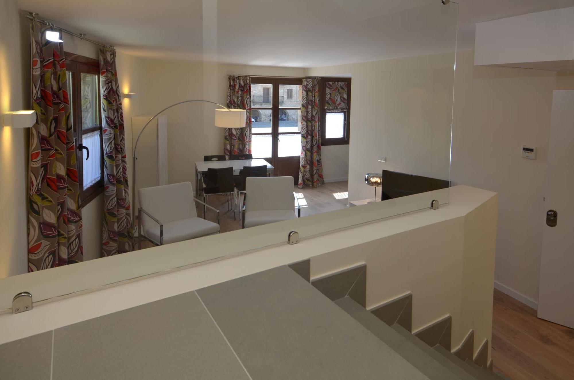 Apartamentos El Palacete De Aínsa Dış mekan fotoğraf