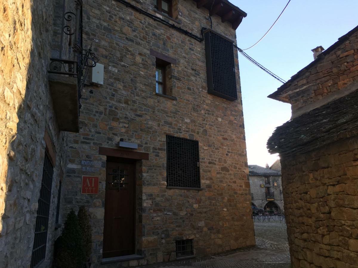 Apartamentos El Palacete De Aínsa Dış mekan fotoğraf